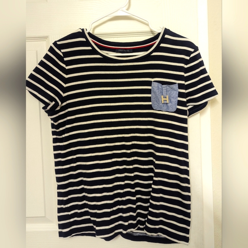 Tommy Hilfiger T shirt